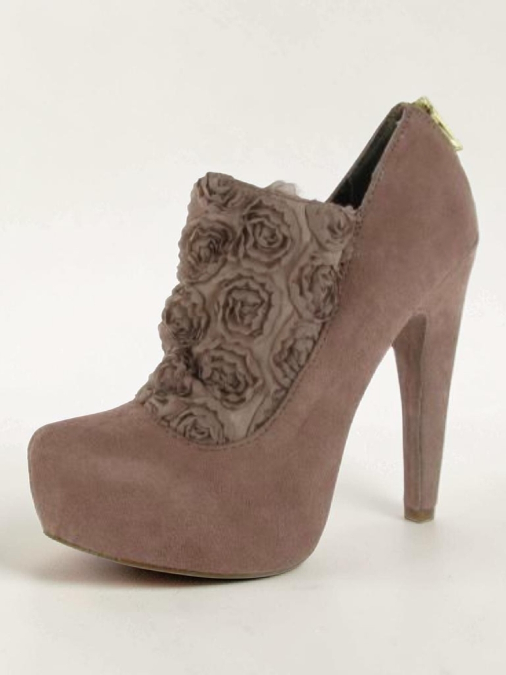 BEtseY JoHnSoN Suede Blush Pink 3D Rose Platform Heels Floral Embossed Stile